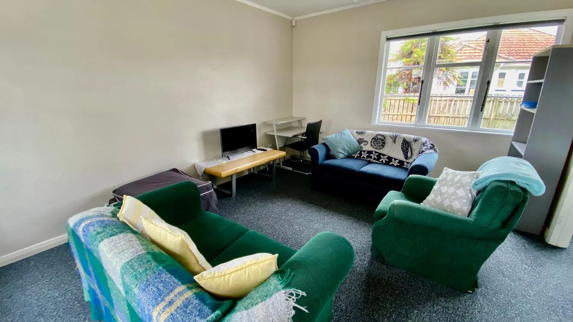 Whole House, Amohau St Opposite Trade Central - 3 Bedrooms, Sleeps Up To 6, 5 Beds, Wheel Chair Friendly Rotorua
